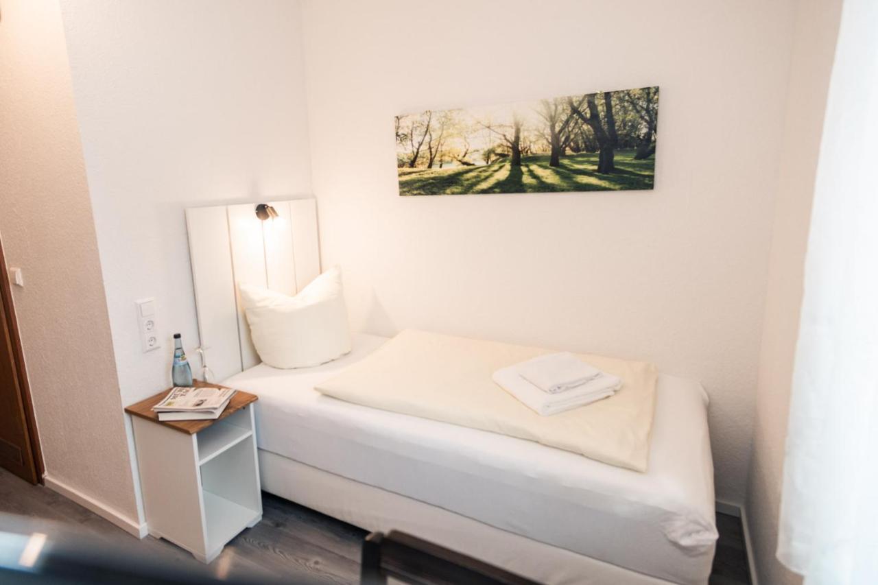 Hotel Scharfes Eck Mühlacker Buitenkant foto